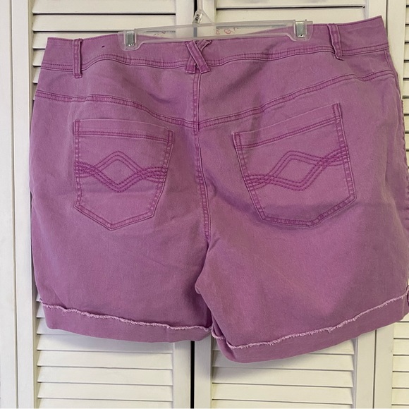 Lane Bryant Purple Cuffed Shorts Size 24 - Picture 3 of 5